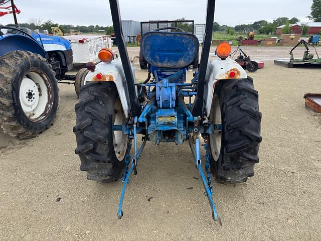Image of Ford 1710 equipment image 2