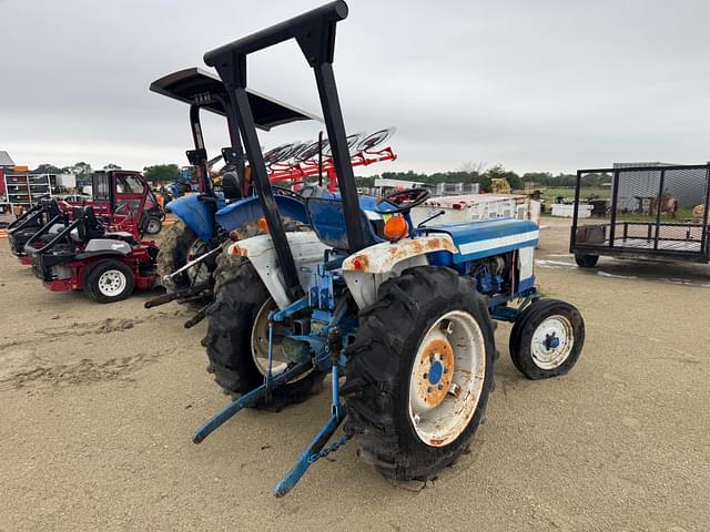 Image of Ford 1710 equipment image 3