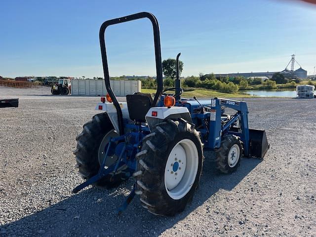 Image of Ford 1715 equipment image 3