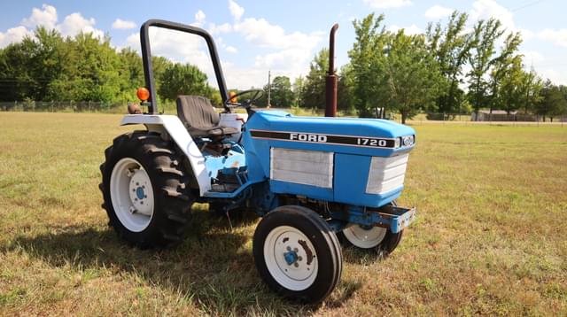 Image of Ford 1720 equipment image 3