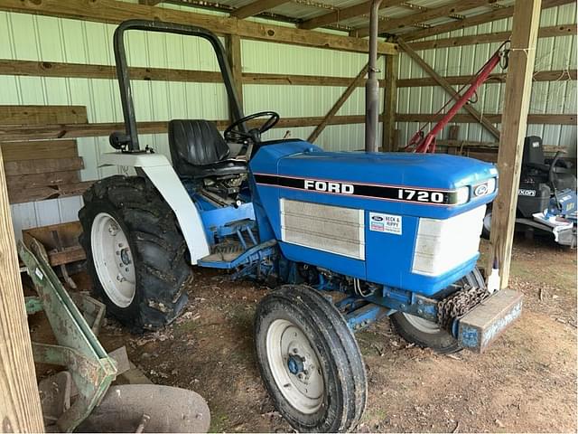 Image of Ford 1720 equipment image 2