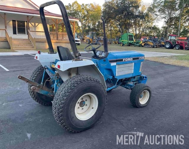 Image of Ford 1720 equipment image 4