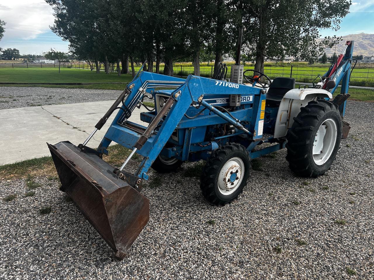 Main image Ford 1900