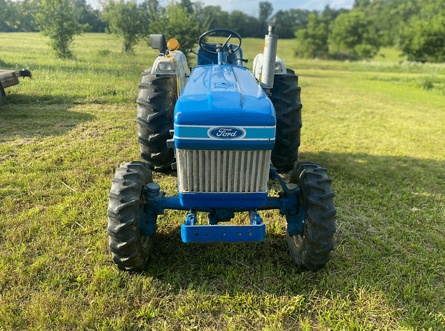 Image of Ford 1910 equipment image 1