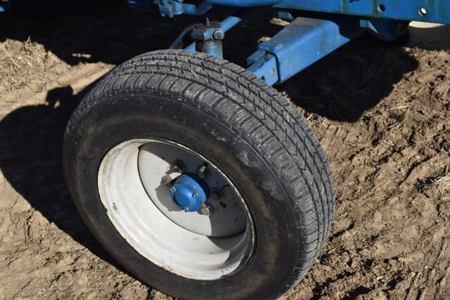 Image of Ford 1910 equipment image 4