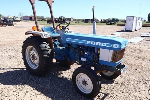 Image of Ford 1910 equipment image 1