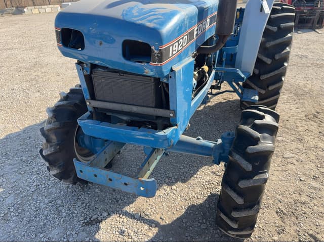 Image of Ford 1920 equipment image 3