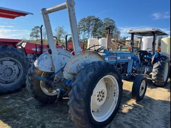 Image of Ford 2000 equipment image 2