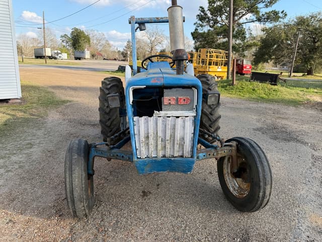 Image of Ford 2000 equipment image 4