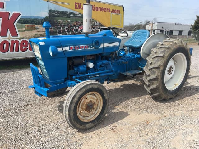 Image of Ford 2000 equipment image 2