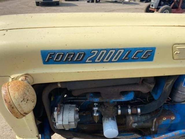 Image of Ford 2000 equipment image 1