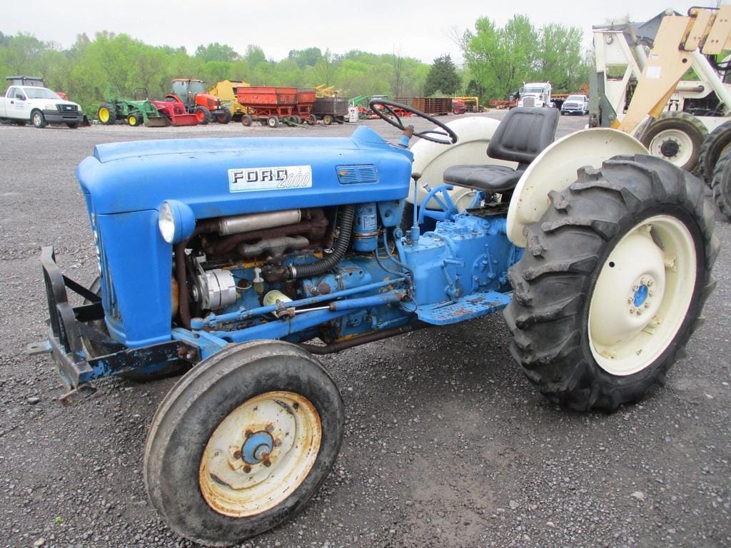 SOLD - Ford 2000 Lot No. 2499 Tractors with 1,932 Hrs | Tractor Zoom