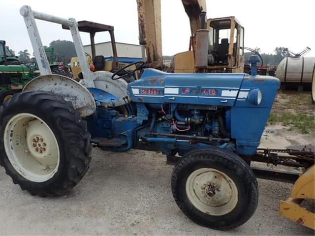 Image of Ford 2000 equipment image 1