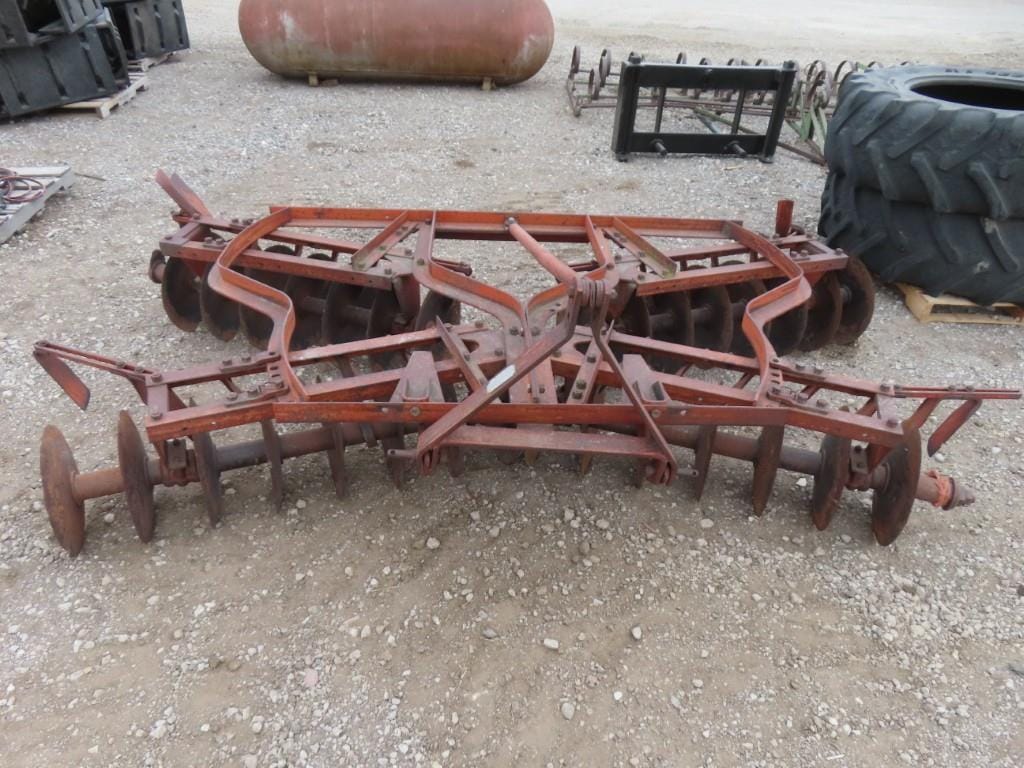 Ford 201 Equipment Image0