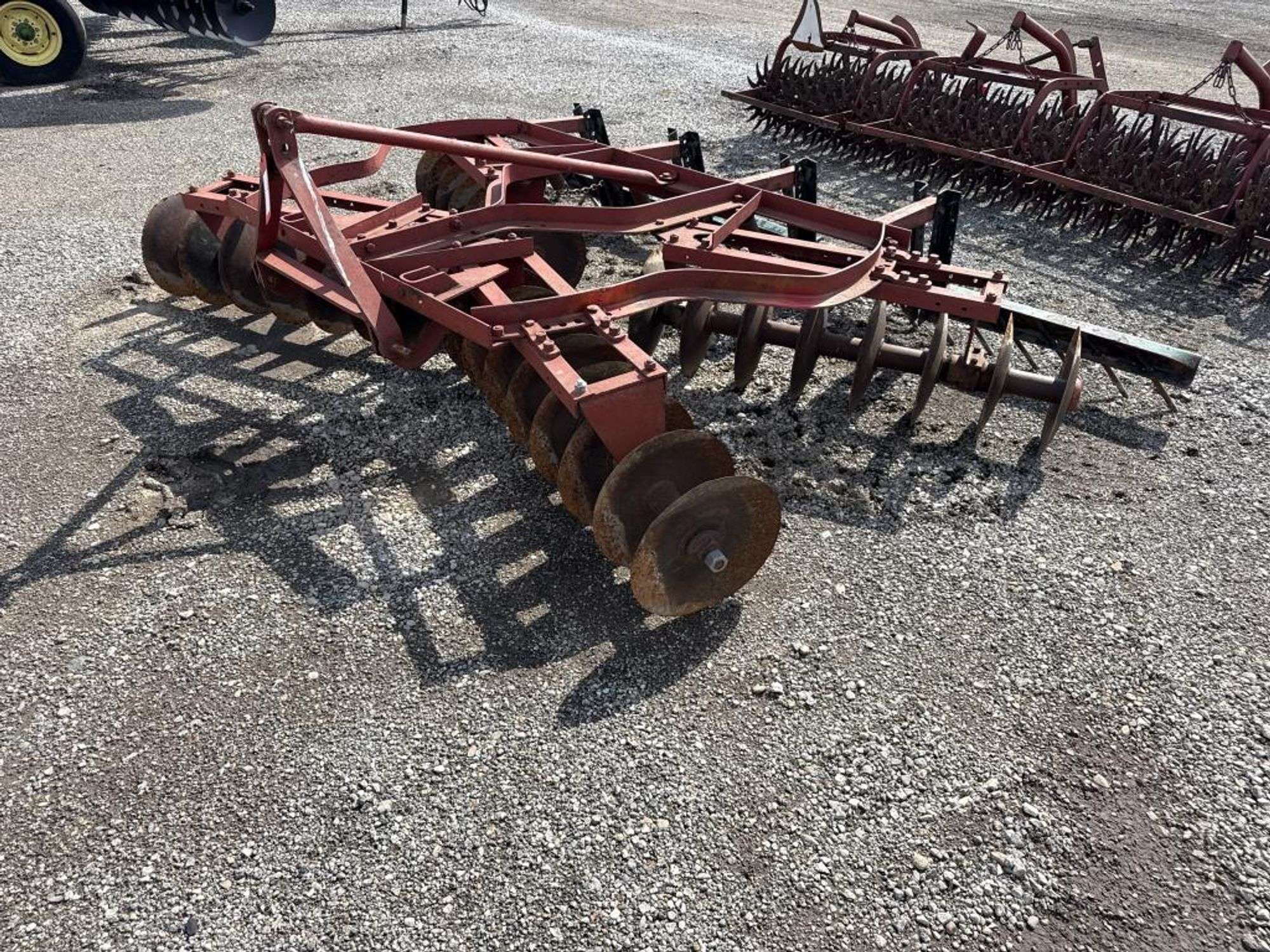 Ford 201 Equipment Image0