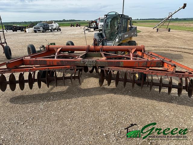 Image of Ford 207 equipment image 4