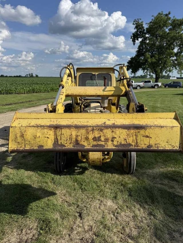 Image of Ford 2110 equipment image 2