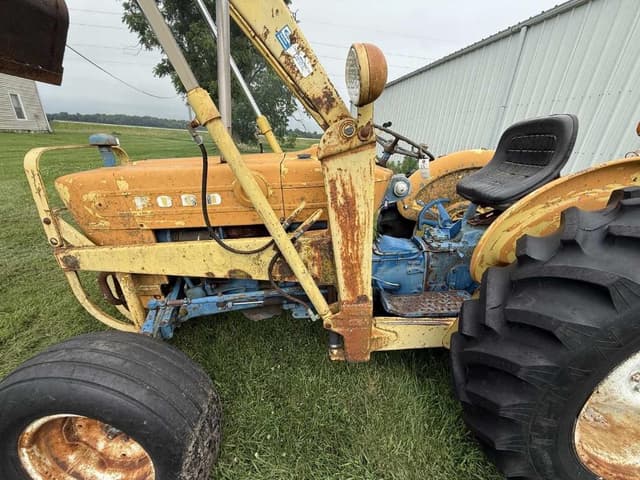 Image of Ford 2110 equipment image 1
