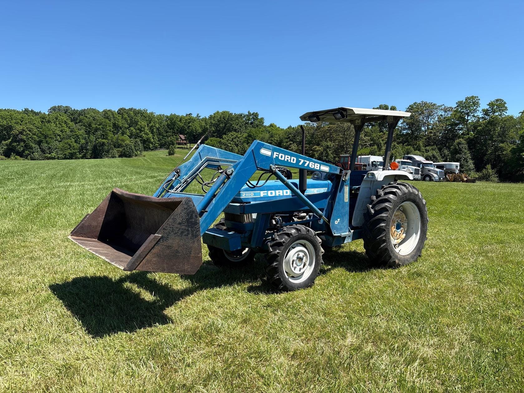 Ford 2110 Equipment Image0