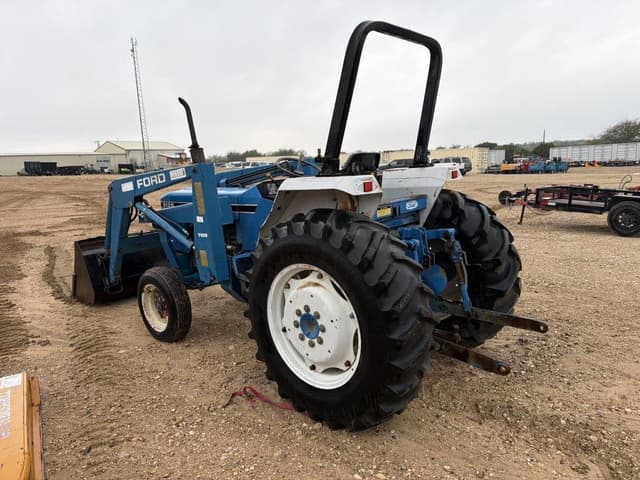 Image of Ford 2120 equipment image 2