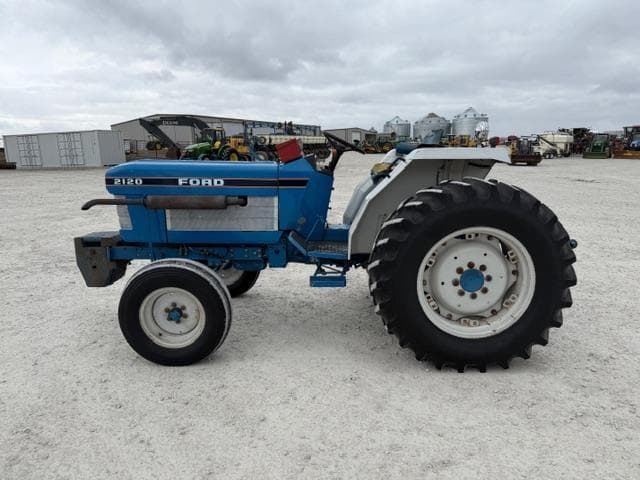 Image of Ford 2120 equipment image 1