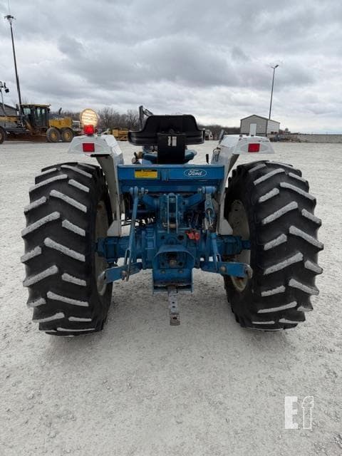 Image of Ford 2120 equipment image 3