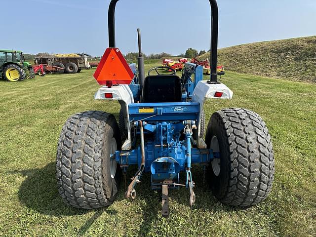 Image of Ford 2120 equipment image 3