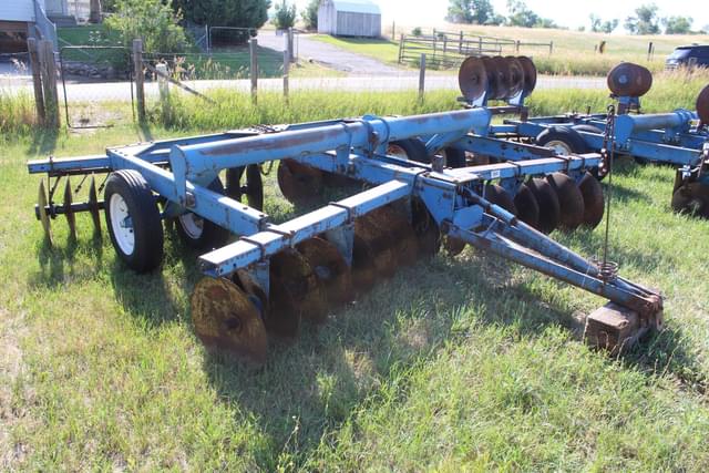 Image of Ford 224 equipment image 2