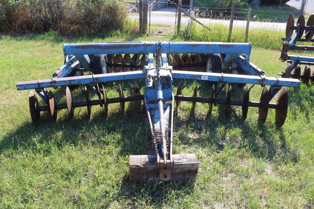 Image of Ford 224 equipment image 1