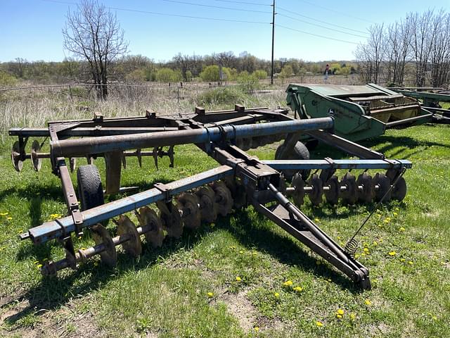 Image of Ford 224 equipment image 2