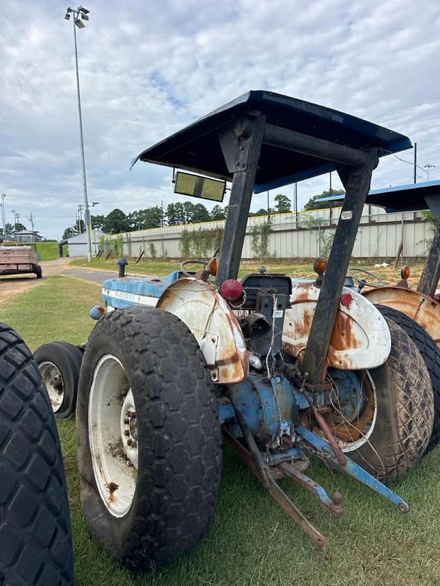 Image of Ford 2310 equipment image 1