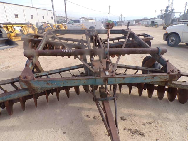 Image of Ford 240 equipment image 2