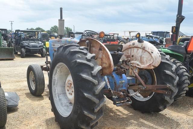 Image of Ford 2600 equipment image 1