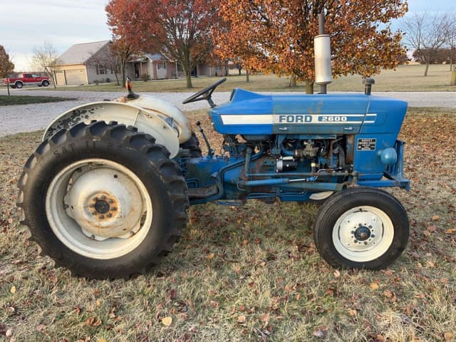 Image of Ford 2600 equipment image 1