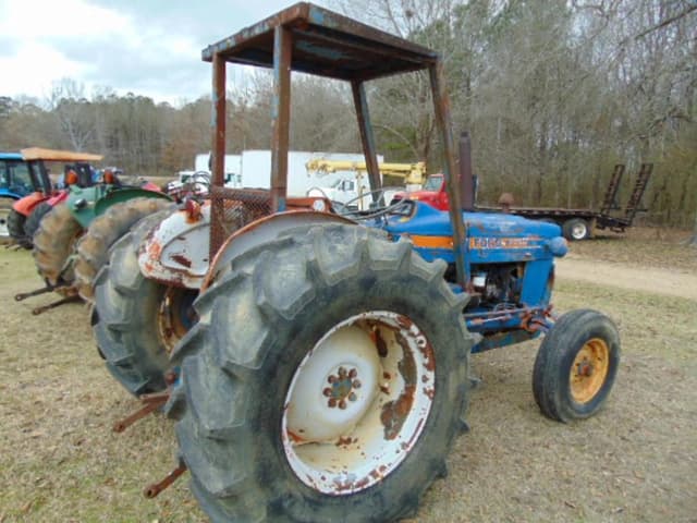 Image of Ford 2600 equipment image 1