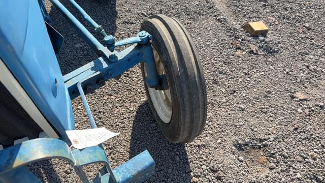 Image of Ford 2600 equipment image 4