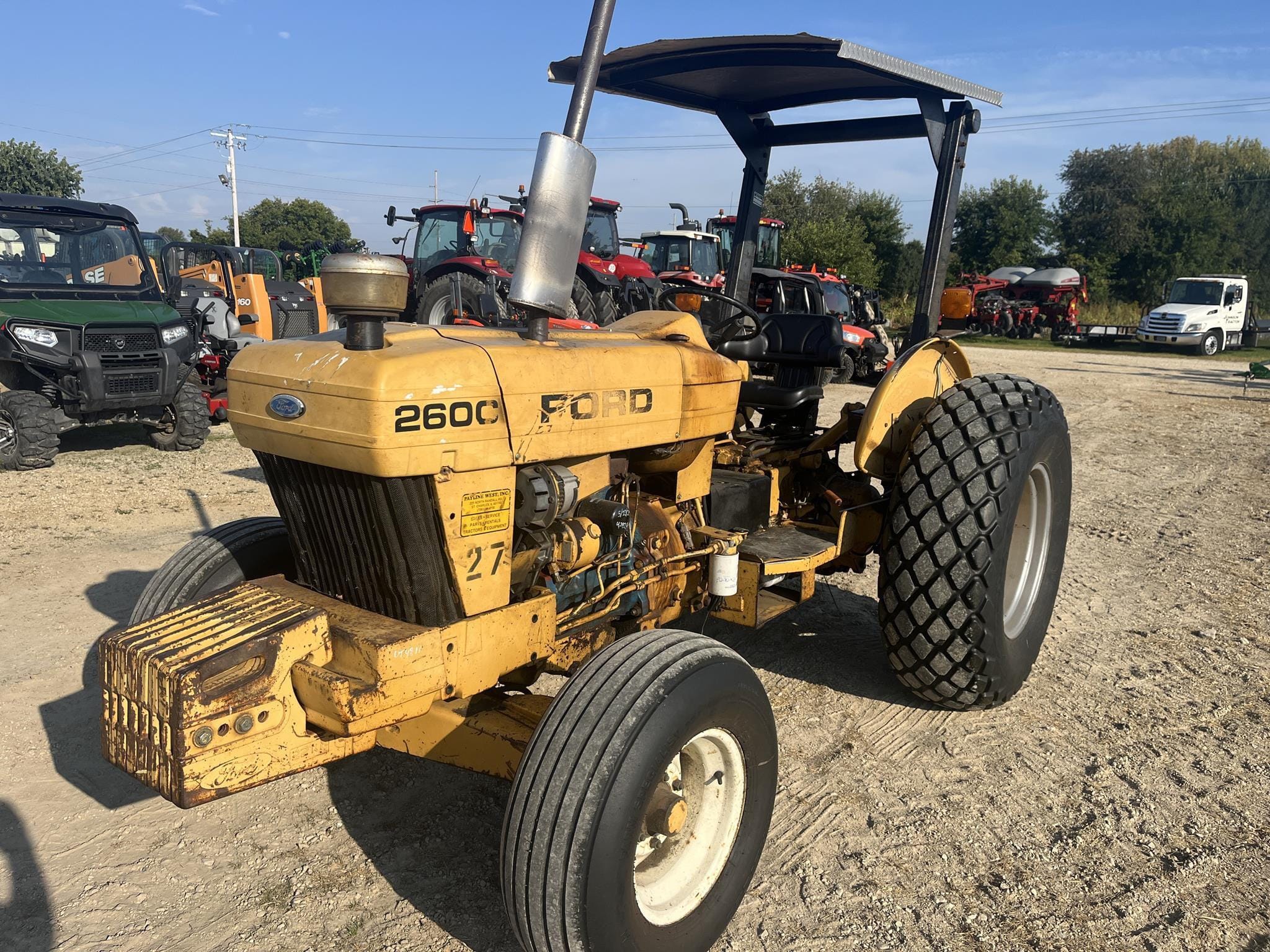 Ford 260C Equipment Image0