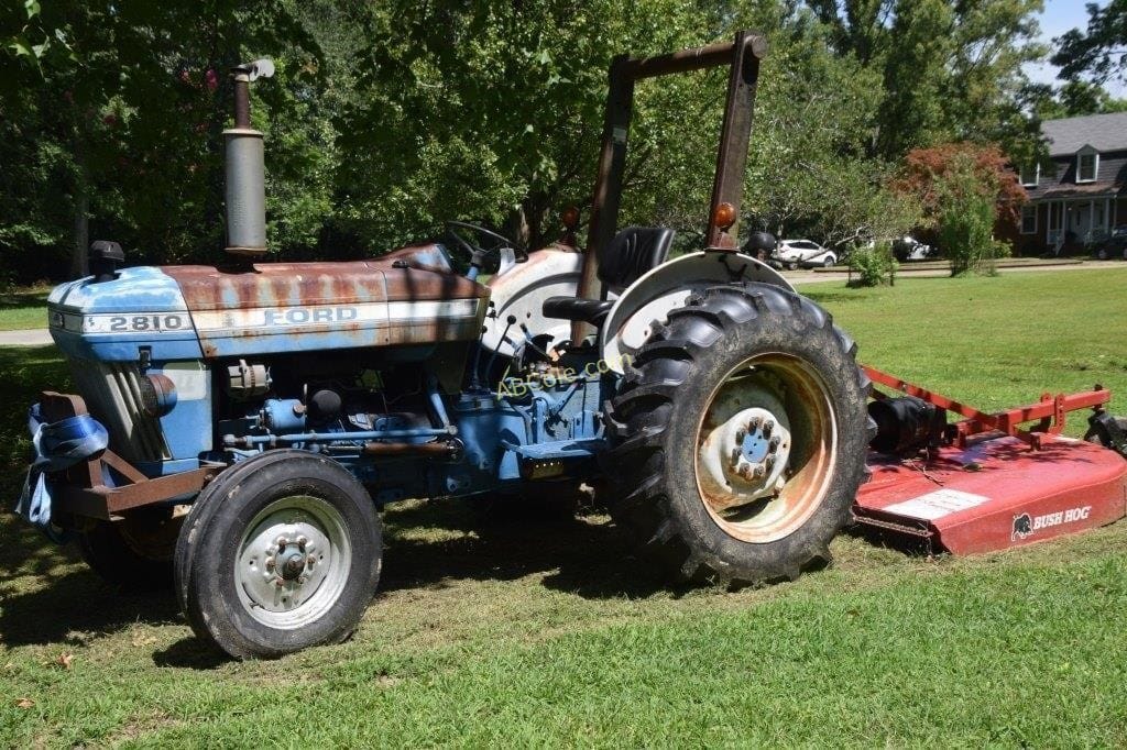 Main image Ford 2810
