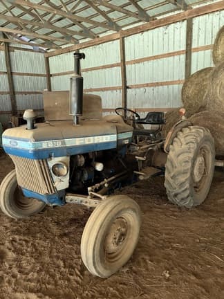Image of Ford 2810 equipment image 1