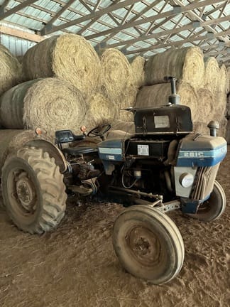 Ford 2810 Equipment Image0