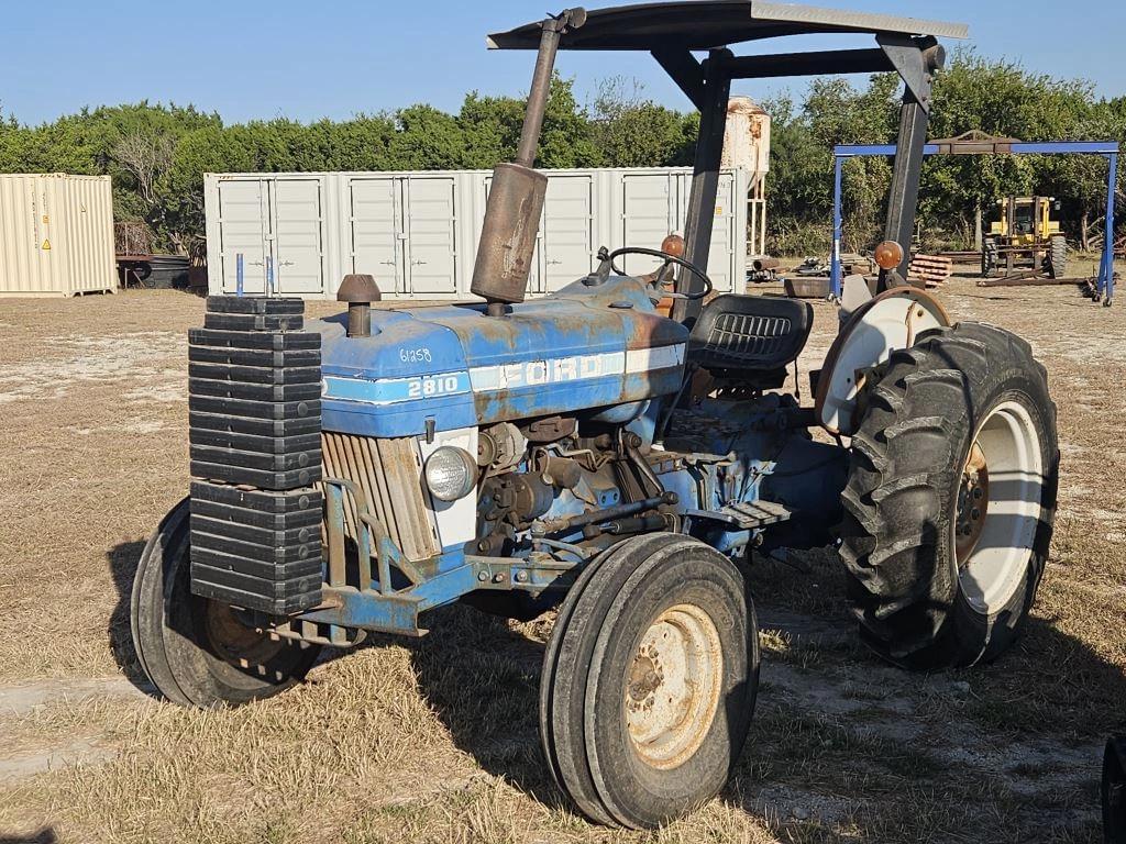 Image of Ford 2810 Primary image