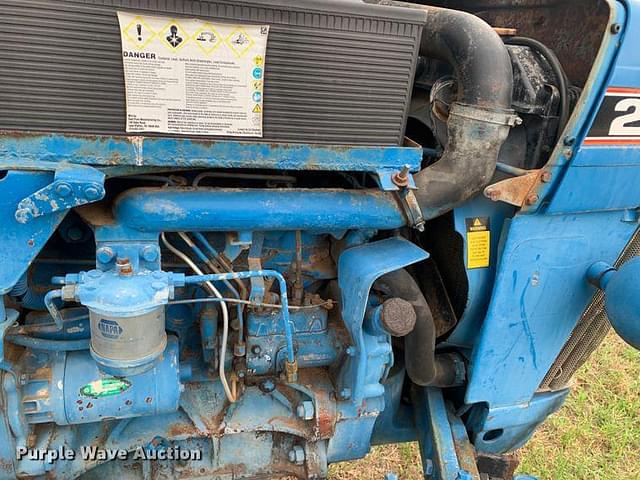 Thumbnail image Ford 2810 28