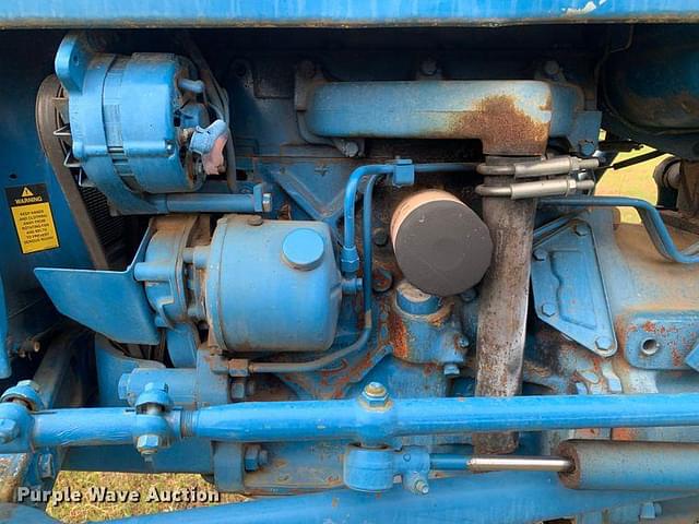 Thumbnail image Ford 2810 32