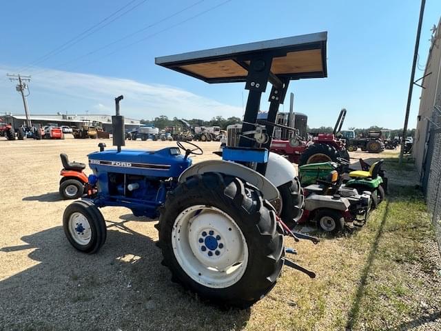 Image of Ford 2910 equipment image 3