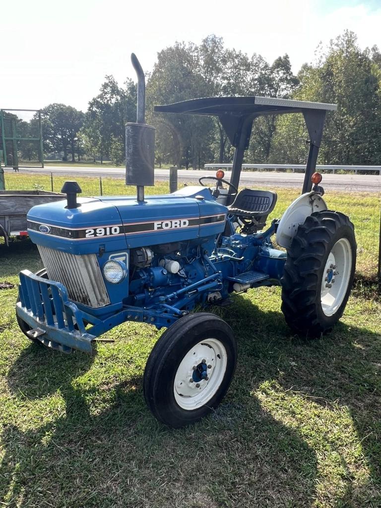 Image of Ford 2910 Primary image