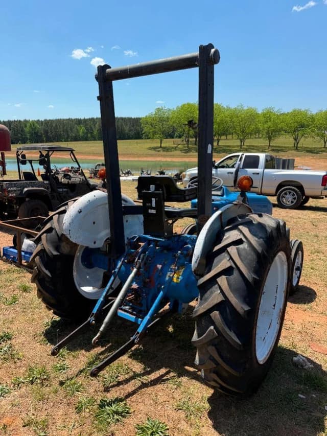 Image of Ford 2910 equipment image 3