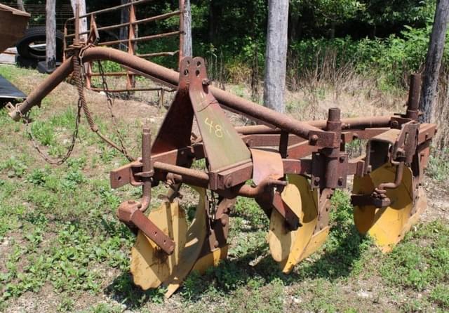Image of Ford 101 equipment image 2