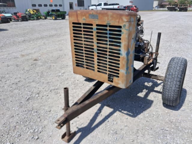 Image of Ford 300 equipment image 1