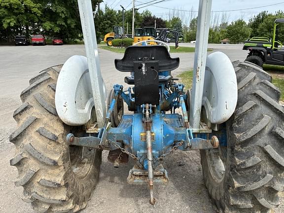 Image of Ford 3000 equipment image 3