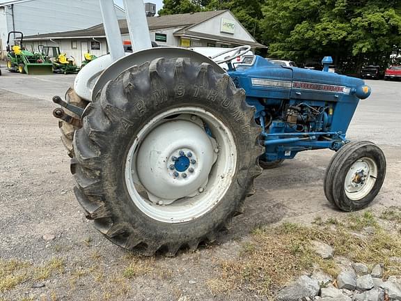 Image of Ford 3000 equipment image 4